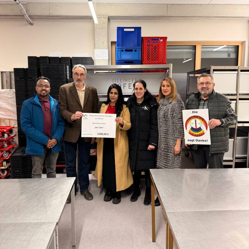 Integrationsbeirat Dillingen übergibt Spende an die Tafel Dillingen